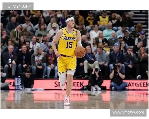 里弗斯:特纳小腿轻微酸痛无碍揭幕战出场信心满满 里弗斯:特纳小腿轻微酸痛无碍揭幕战出场信心满满